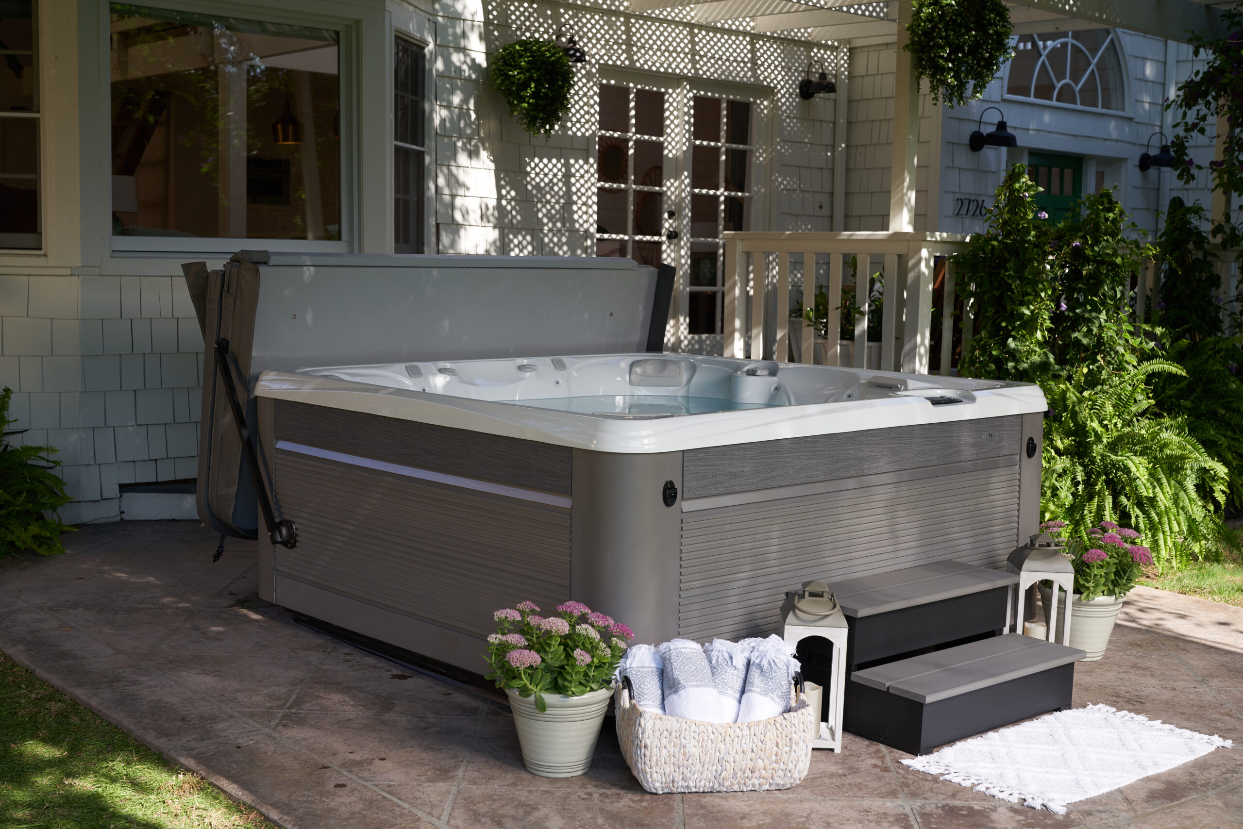 Caldera Paradise 2022 Lifestyle